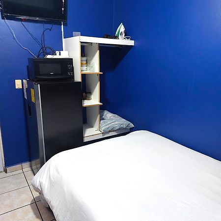 Habitacion 11 Independiente Con Mucha Privacidad ,Cerca Del Consulado , Cas , A 200 Mts Del Vado Del Rio Hermosillo Extérieur photo